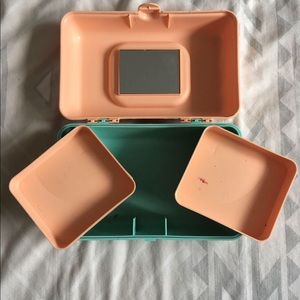 Urban outfitter caboodle makeup case